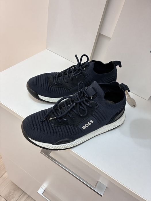 Adidasi boss  barbati