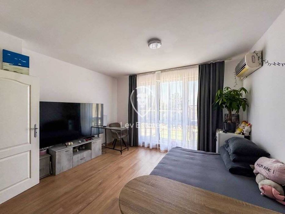 Продава се Двустаен апартамент в к.к. Слънчев бряг - 80 кв.м за 1025 €/кв.м - Снимка #4