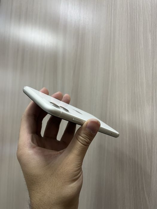 Продам Айфон 11 64GB 76%