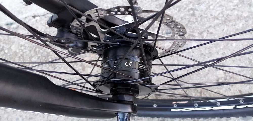 Bicicleta LAKES roti 29 cu fr pe disc