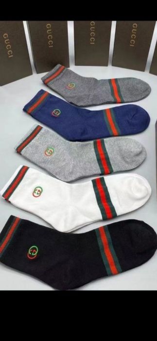Șosete Gucci, model 2025, prețul este ptr o pereche