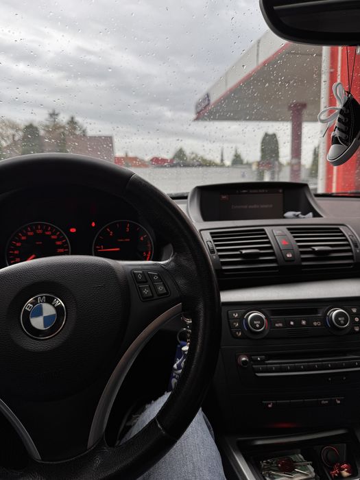 BMW Seria 1 E87 118D