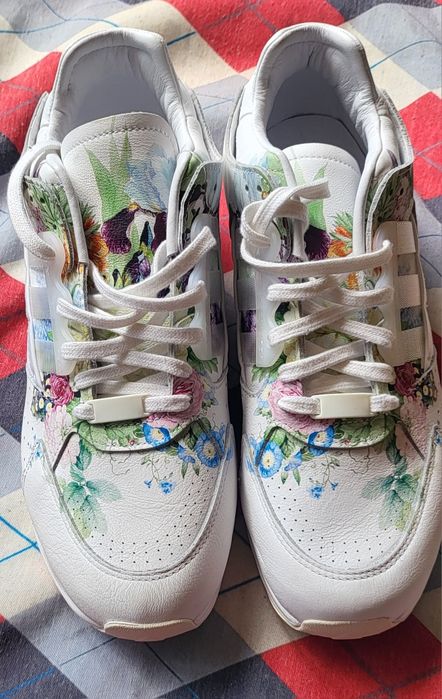 Маратонки Адидас, Adidas