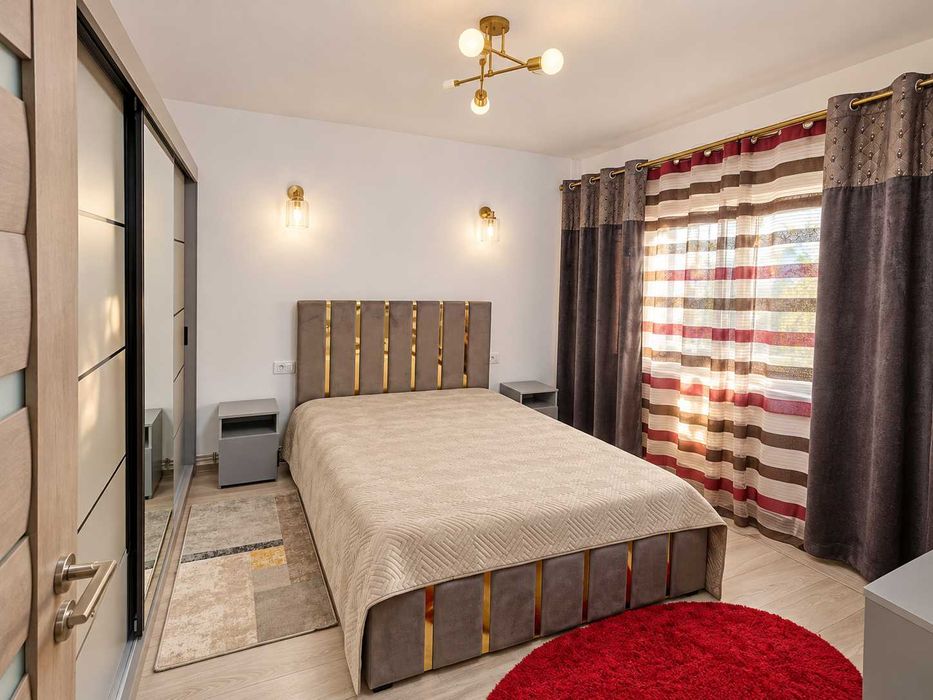 Proprietar – Închiriez apartament 2 camere, 70 mp, Central Râmnicu Vâlcea, renovat integral, mobilă nouă, centrală Vaillant