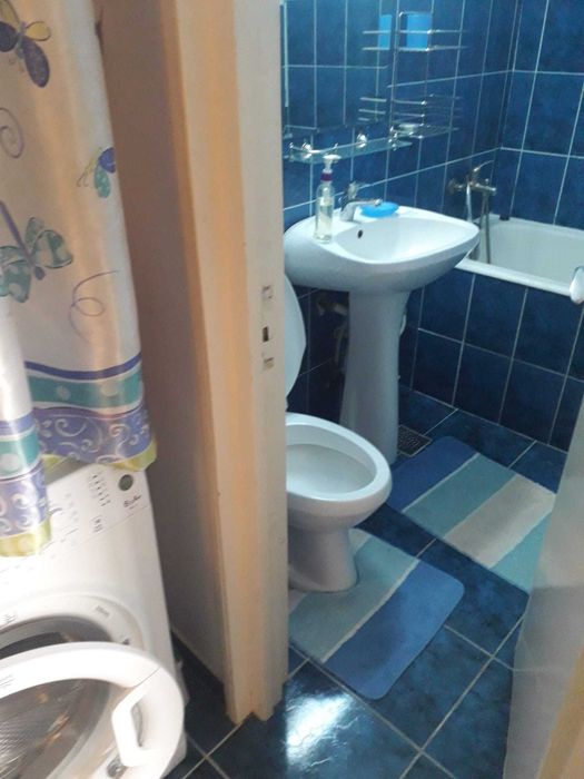 Inchiriez ap.2 cam zona Gara