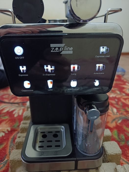 Кофемашина(кофеварка)