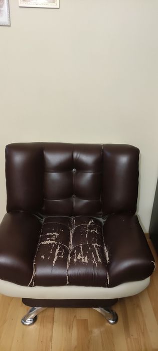 Продам 2 кресла раскладные