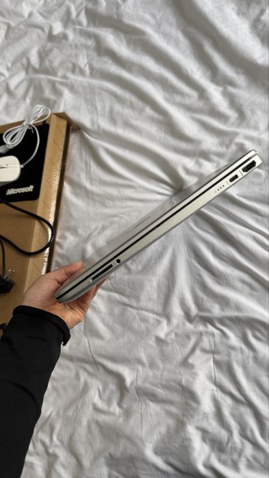 Ноудбук hp почти новый