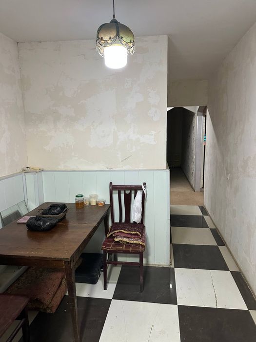 4xonalik 1qavatda rusalka atrofida sotiladi 
Rusalka 4 xonali 1 qavat