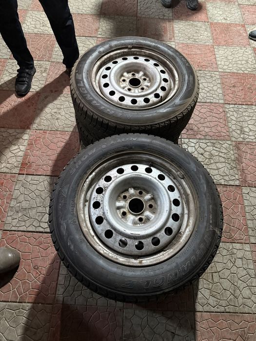 Резина с дисками почти новые