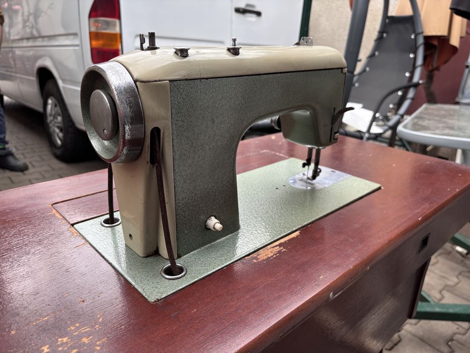 Mașină de cusut Ileana