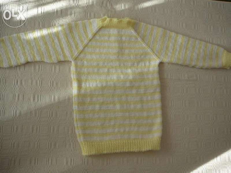 Много ръчно плетени НОВИ блузи с дълъг ръкав ръст 98-110 см.