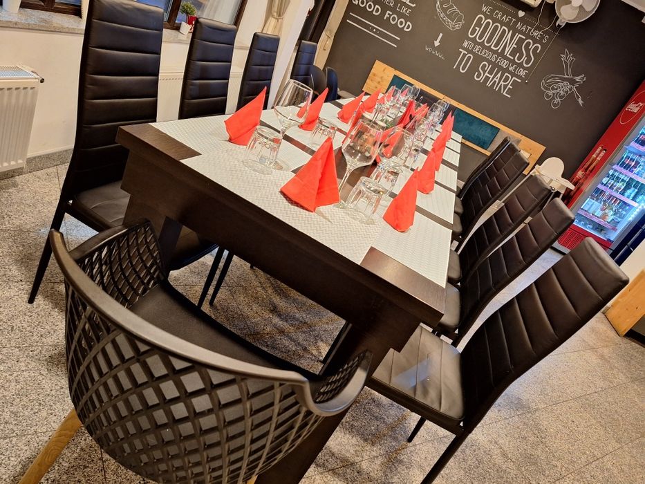 Locatie Restaurant pentru pentrceri aniversare, Moț, cununie, botez..