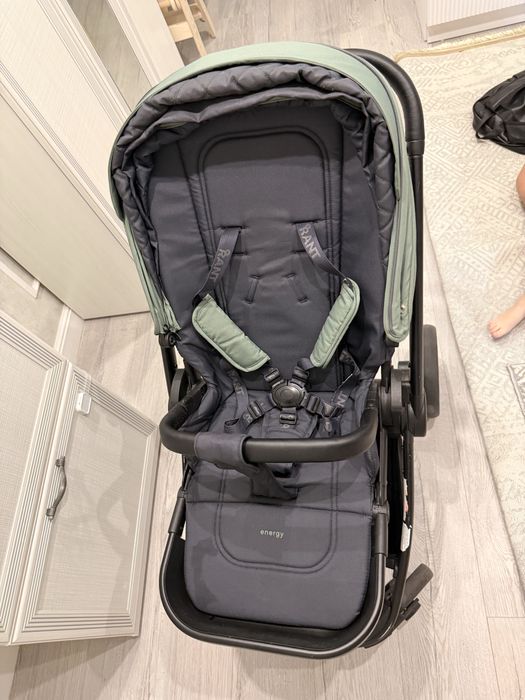 Продам б/у коляску Rant (только прогулочный блок, но имеется чехол)