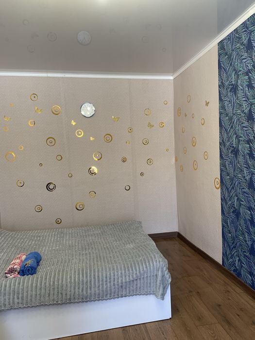 Сдам посуточно на Бажова 40