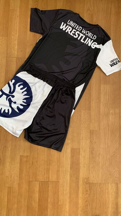 Спортни екипи за борба UWW