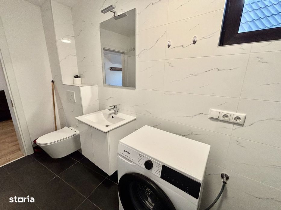 Apartament 3 Camere Spațios, Mobilat,  Curte și Balcon [ Zona Centrala