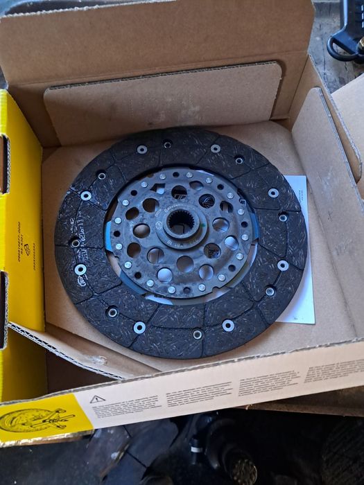 Комплект съединител за VW Транспортер 2.5 TD 110кс на LUK