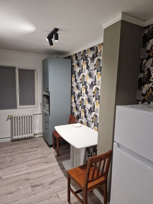 Inchiriez garsoniera