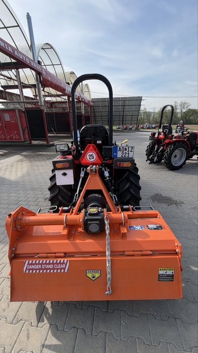 Tractor japonez VST 929 cp Iseki Kubota Yanmar nou