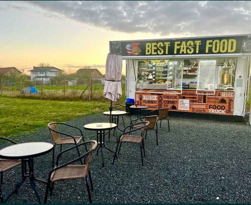 Inchiriez rulota fast food