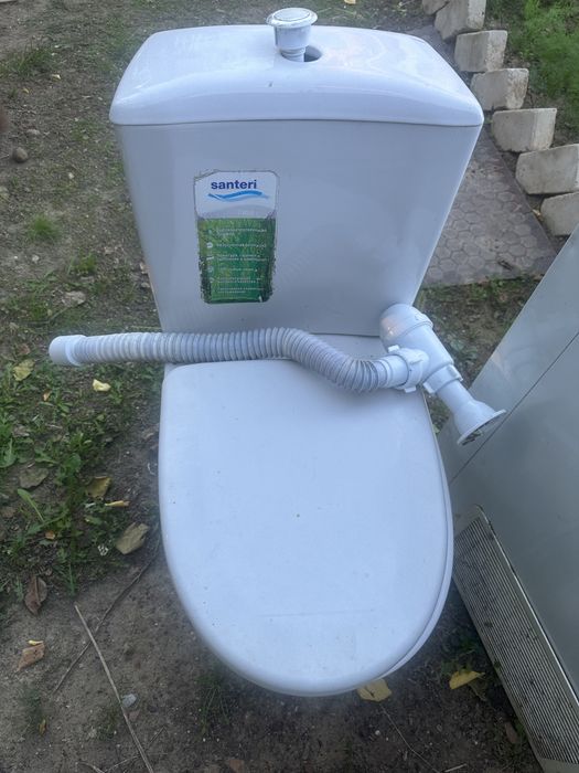 Продам унитаз в б/у