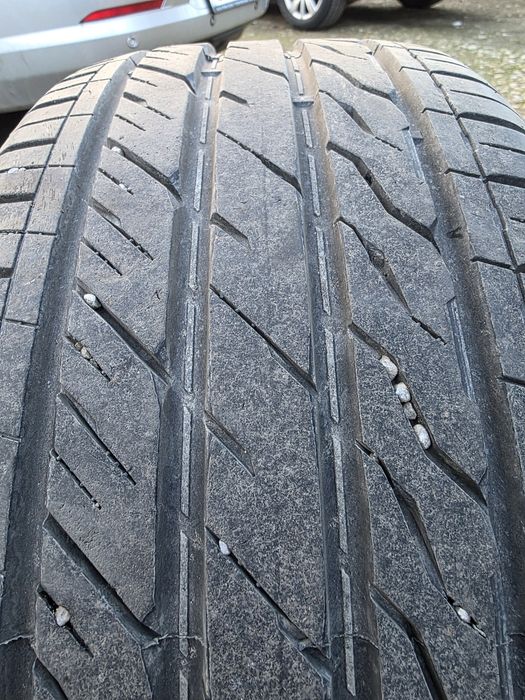 Set 4 Anvelope 235/45/R17 de vara foarte puțin rulate