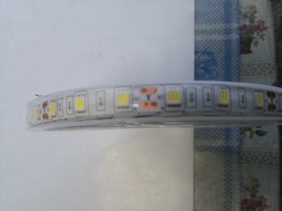 Banda led alb 5050 la 5 m