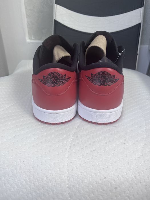 Jordan 1 low red