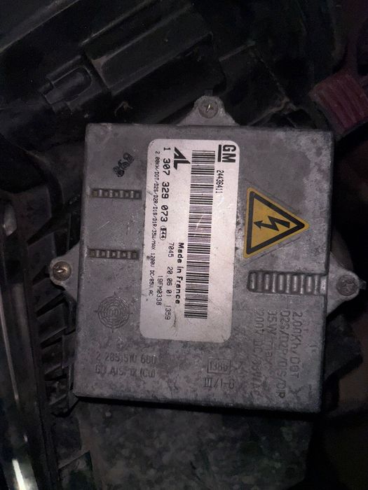 Faruri Opel Vectra b