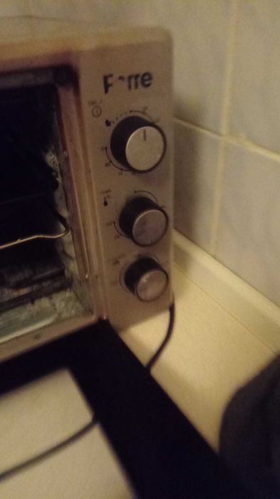 Продам духовку настольную