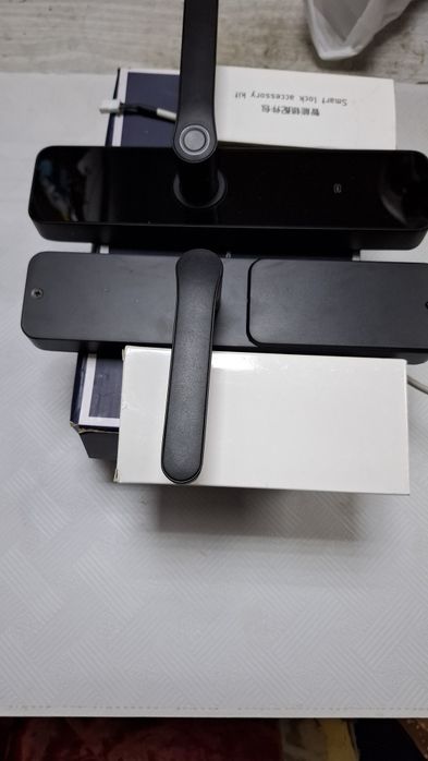 Умный замок (в комплекте)