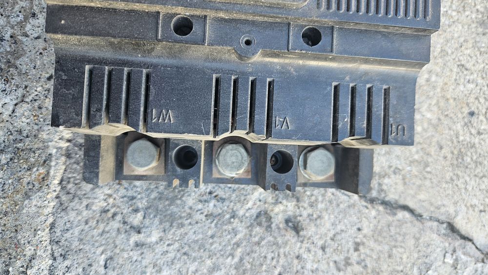 2бр. Шалтери 50А-100лв. 250А-300лв.