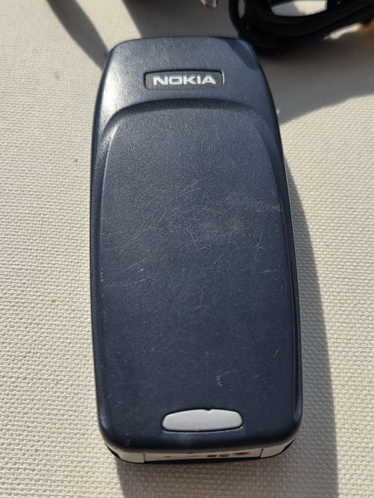 Nokia 3330cu butoane