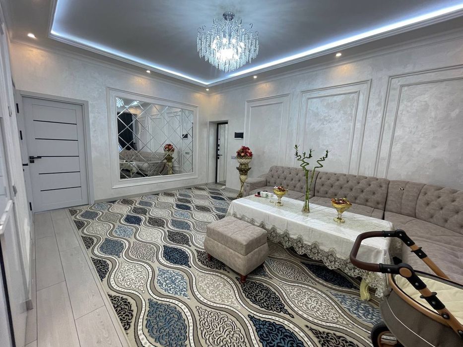 Срочно!! Квартира сотилади