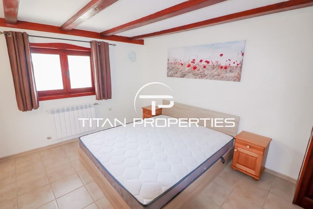 Дава се под наем Къща в с. Приселци, Област Варна - 550 кв.м за 450 € - Снимка #18