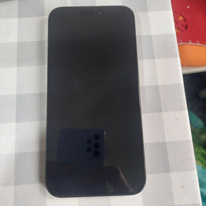 Vând IPhone 15 pro max