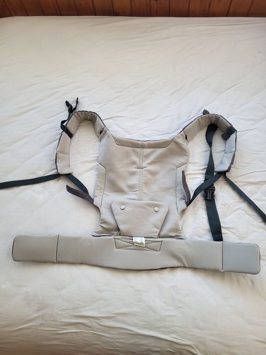 Chicco Myamaki Complete Grey Stripes – Ергономично кенгуру за бебе 0+** - 50 евро