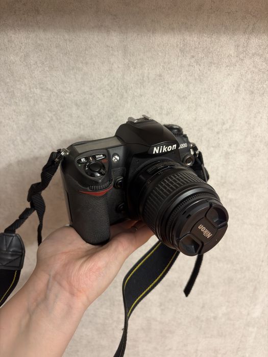 NikonD200+объектив+батарейный блок