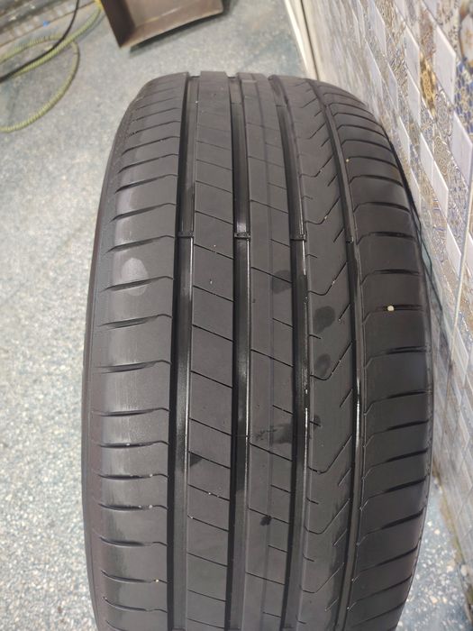 Продам комплект летних шин