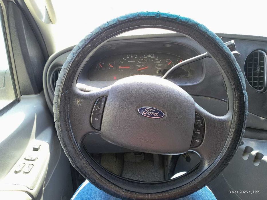 Продам FORD Econoline E-350