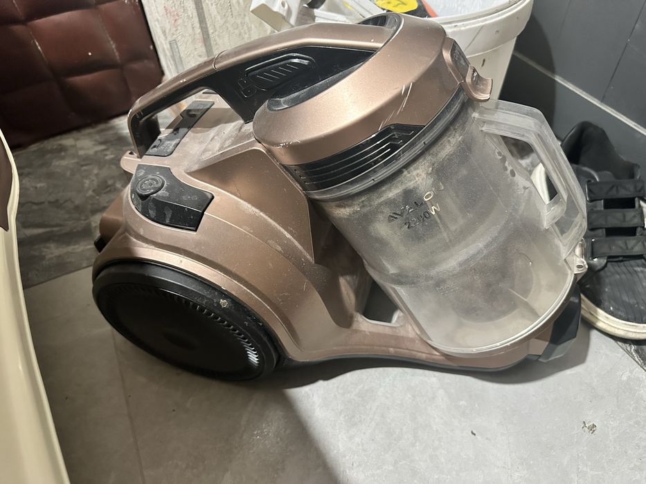 Pilesos sotiladi Avalon