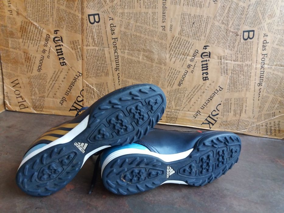 футболни стоножки,маратонки,кецове,спортни обувкиAdidas,адидас,38,5