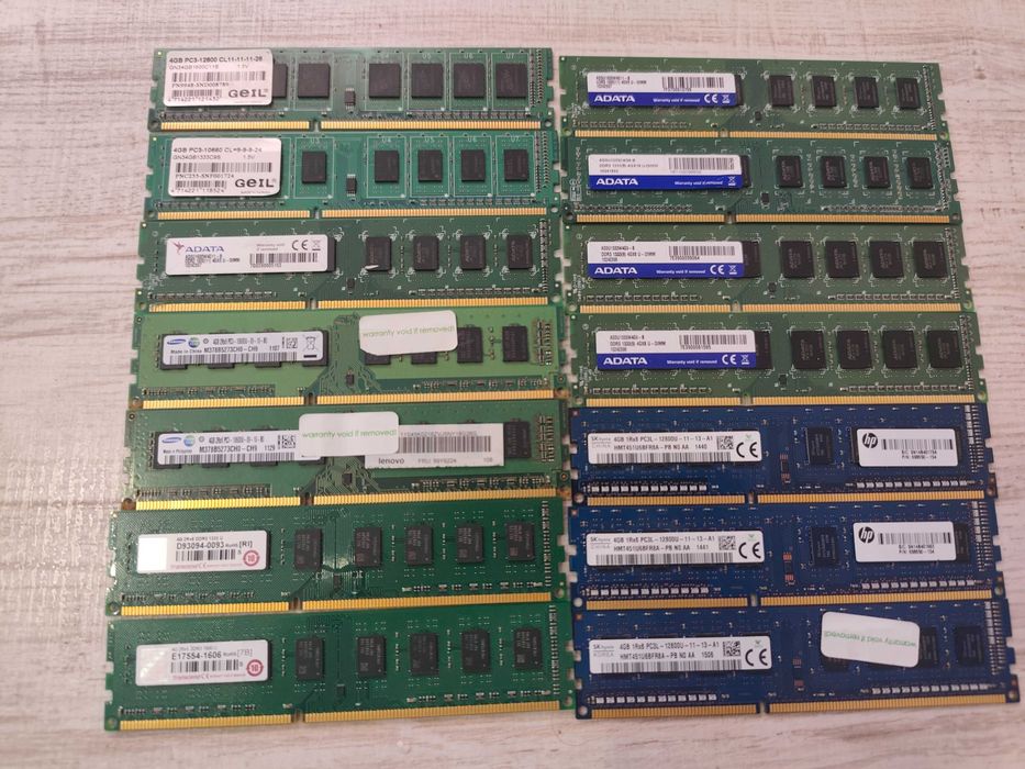 Продавам 14 броя RAM памет 4Gb DDR3