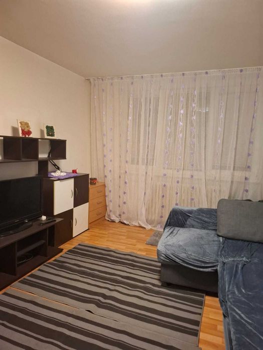 Garsonieră decomandată Favorit, 2 min metrou, proprietar