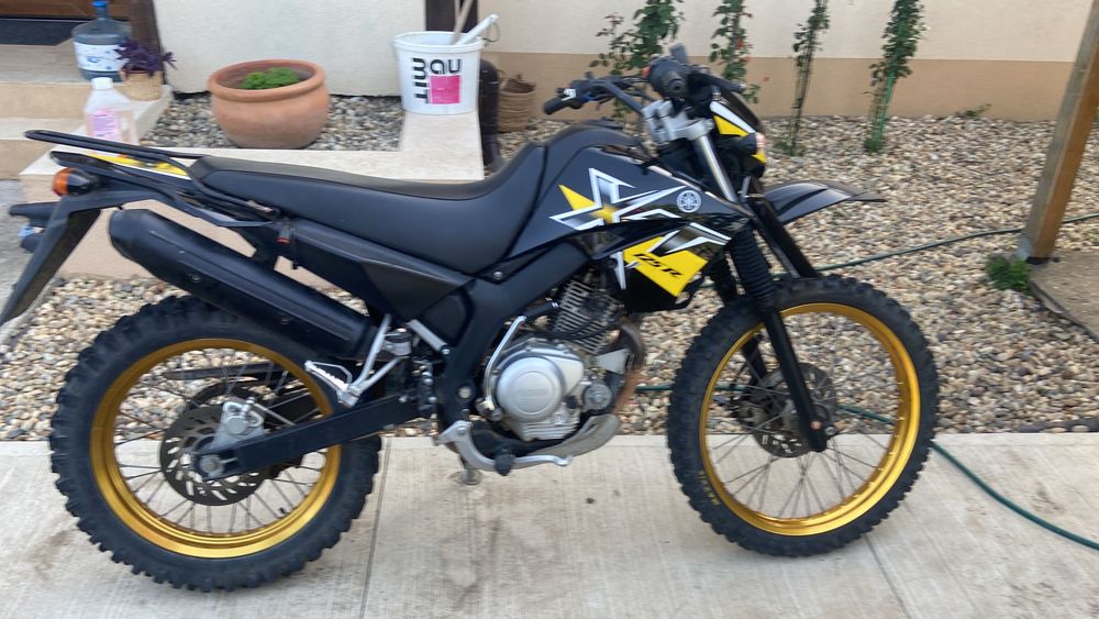 Enduro strada si munte Yamaha XT 125
