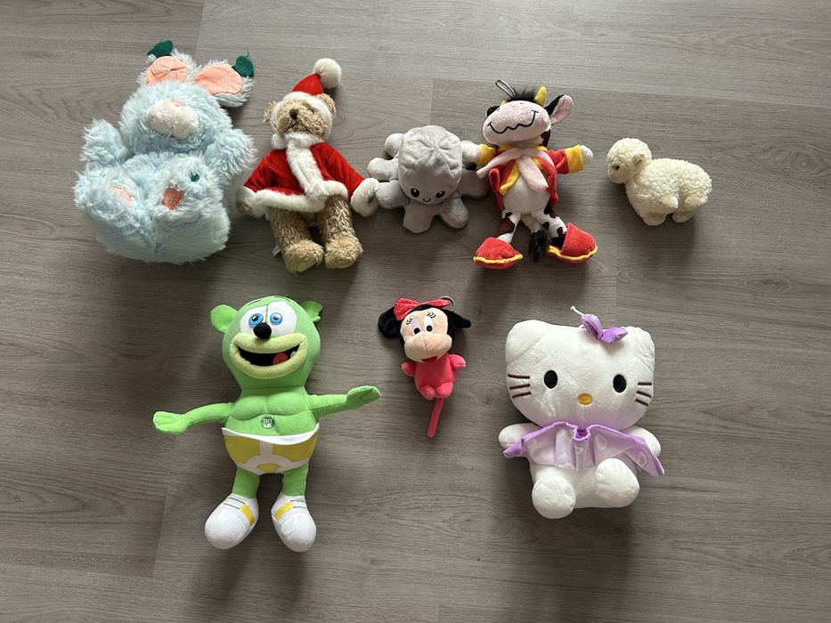 Детски играчки плюш и други