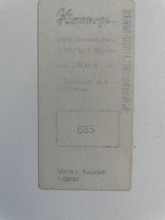 Продавам професионални офис бюра/маси Kinnarps