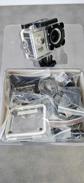 Продавам екшън камера  SJ4000 Full HD 1080P