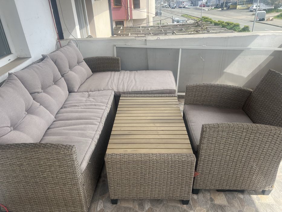 Мебели за веранда